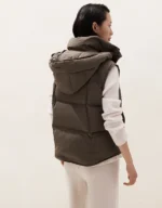 Short Lightweight Gilet - Image 3